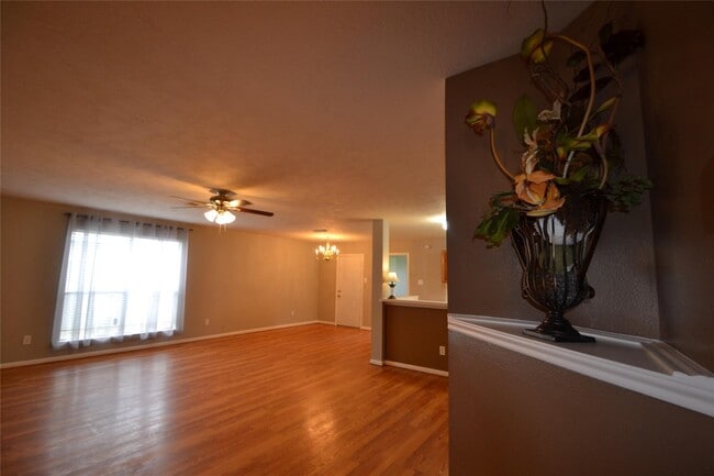 Photo - 5126 Riverwood Dr