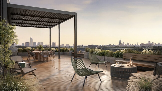 Roof top with city views - Five Points Lake View