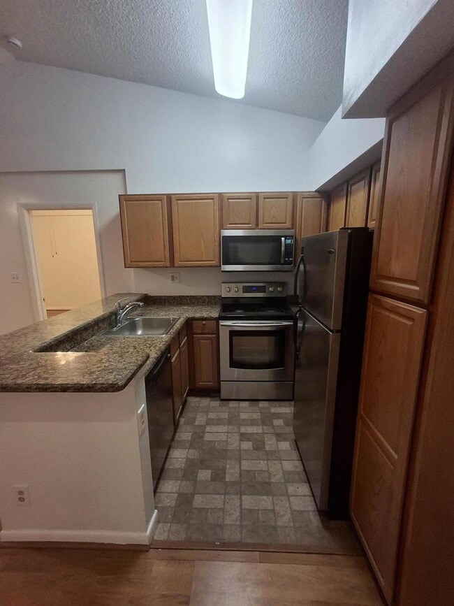 Photo - 721 Lyons Rd Unidad .