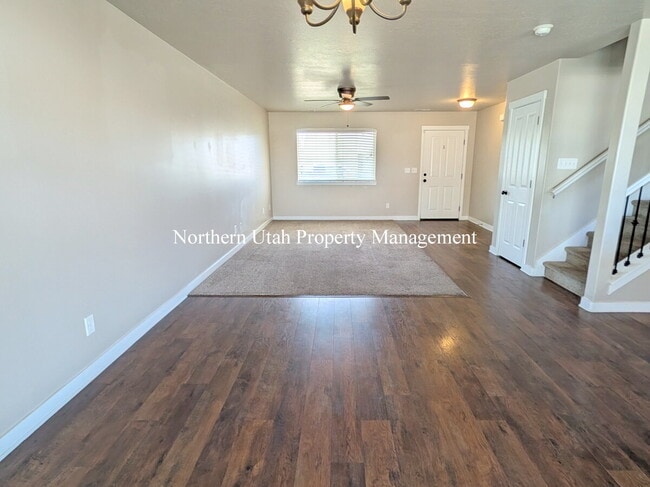 Photo - 5 Bed 2.5 Bath SFH