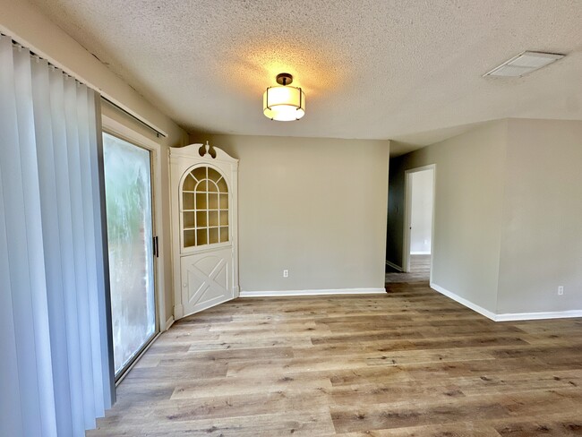 Photo - 2600 Deborah Dr