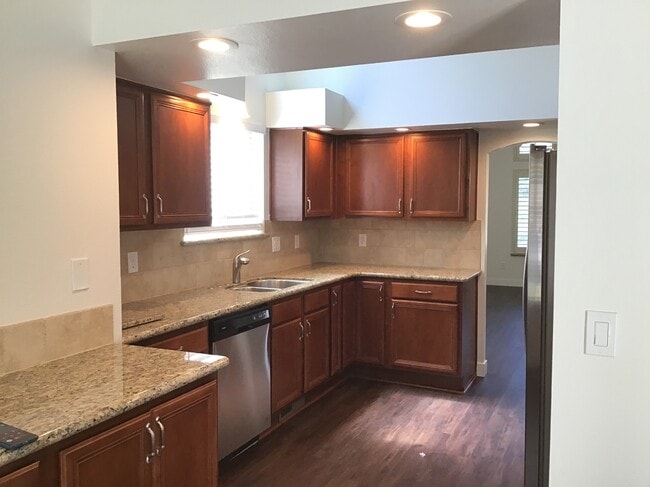 Photo - 2244 Stone View Dr