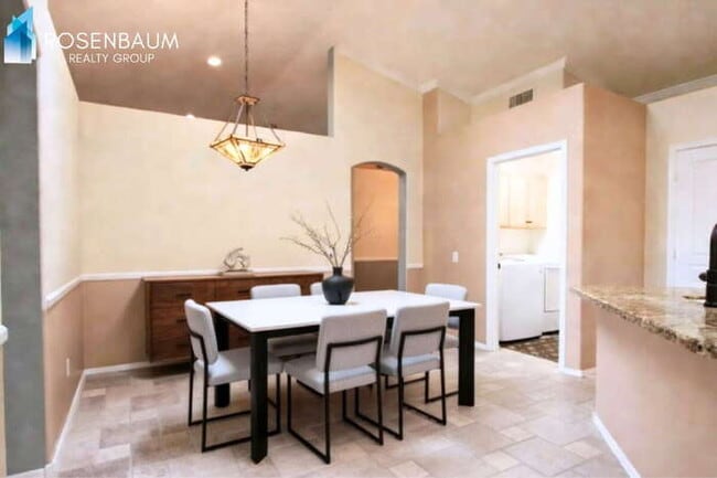 Photo - 4861 S Vista Pl