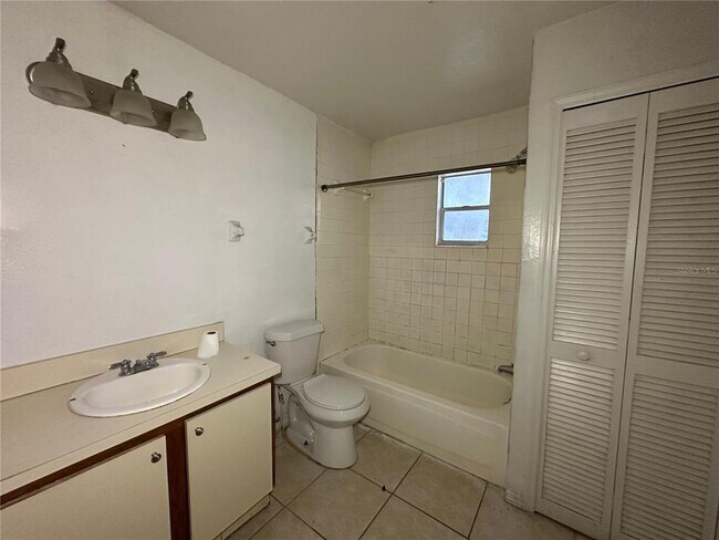 Photo - 912 Pine Ave