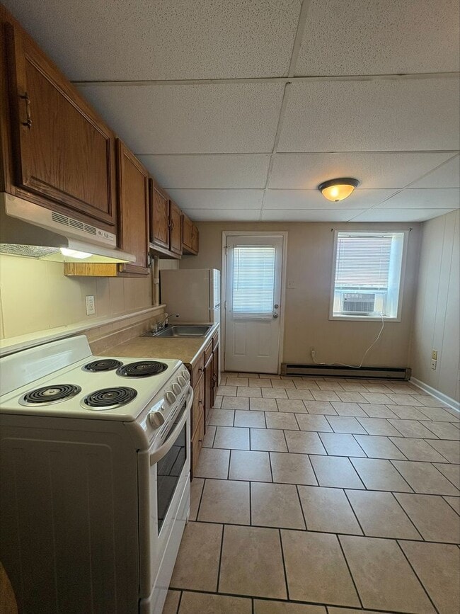Photo - Studio Apartment for Rent – Abingdon, VA Unit ME-21