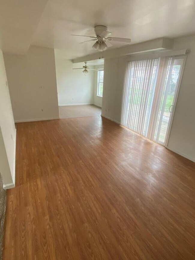 Photo - 1244 N Farmview Dr