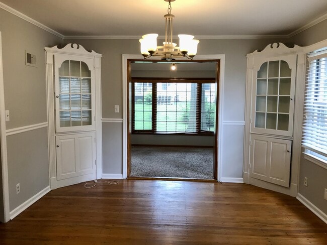 Photo - 4904 W 58th St