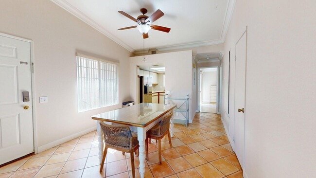 Photo - 505 S Farrell Dr Unidad O90