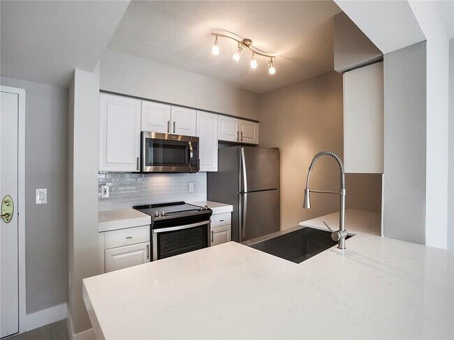 1040 Seminole Dr Unit 1406