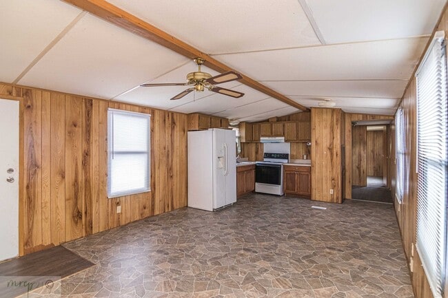 Photo - 111 Clover Ridge Dr