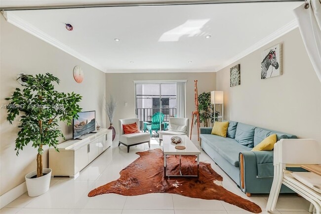 Building Photo - 618 Euclid Ave Unit 204