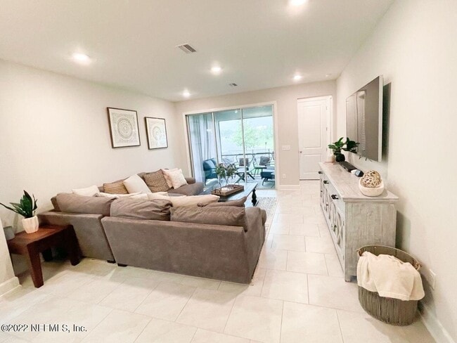 Photo - 113 Andesite Trail