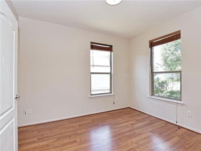 1220 Apollo Cir