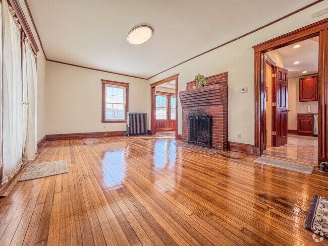 Building Photo - 18 Albion Rd Unit 1 Rental