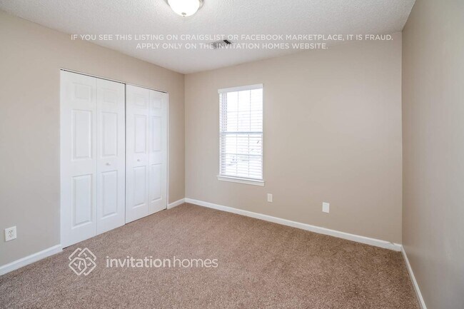 Photo - 1069 Meadow Glen Cir