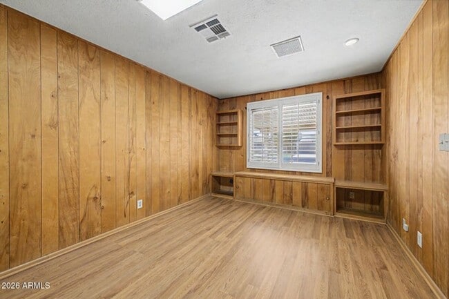 Photo - Spacious 4 Bedroom in Scottsdale, Move in Ready!!!