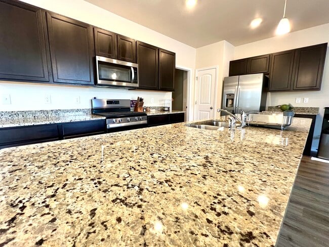 Photo - 5744 Heathland Terrace