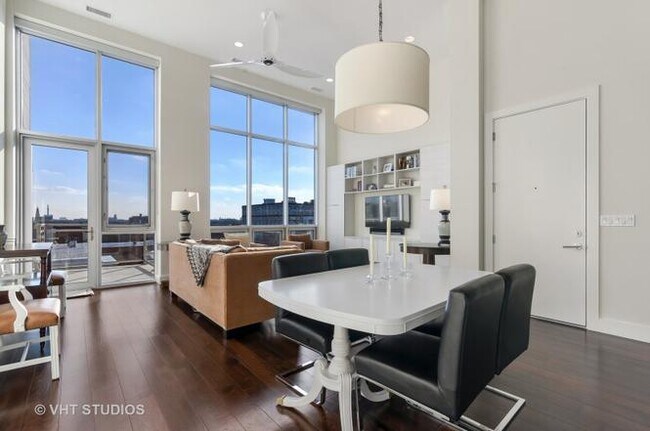 Photo - 1132 W Adams St Unit PHE