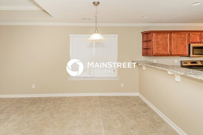 Photo - 3 Bedroom Pet-Friendly Home in Birmingham, AL with Main Street Renewal