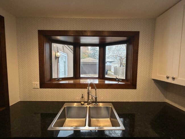 Photo - 946 E Grant Dr