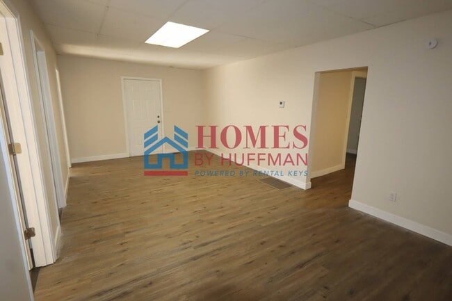 Photo - Four Bedroom House | One Bathroom