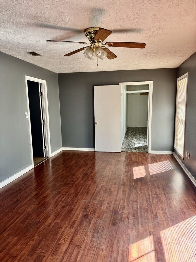 1654 Camellia Ln