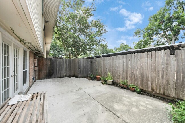 Photo - 832 Wax Myrtle Ln Unit 832