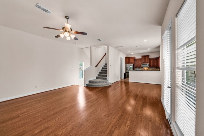 Photo - 1607 W Dallas St