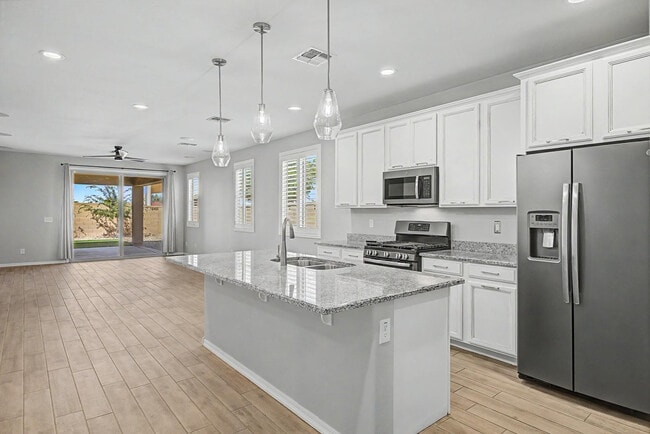 Photo - 17534 W Hadley St