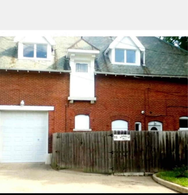 Building Photo - 15 Arnold Pl Rental