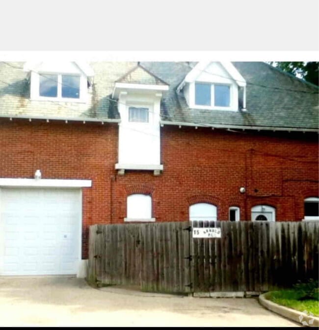 Building Photo - 15 Arnold Pl Rental