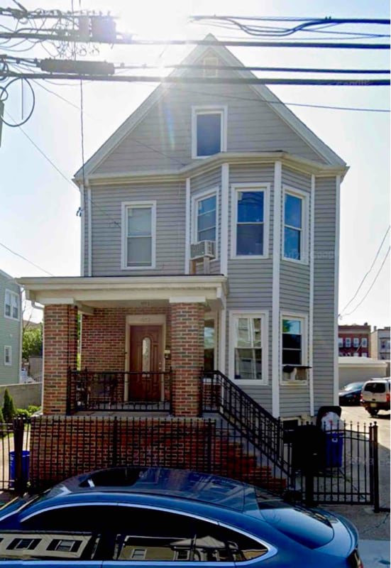 Photo - 523 N 5th St Apartment Unit 2