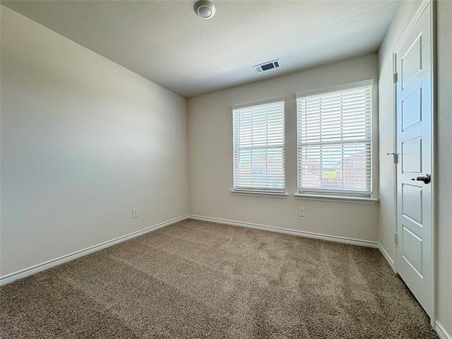 Photo - 6047 Tudor Pl