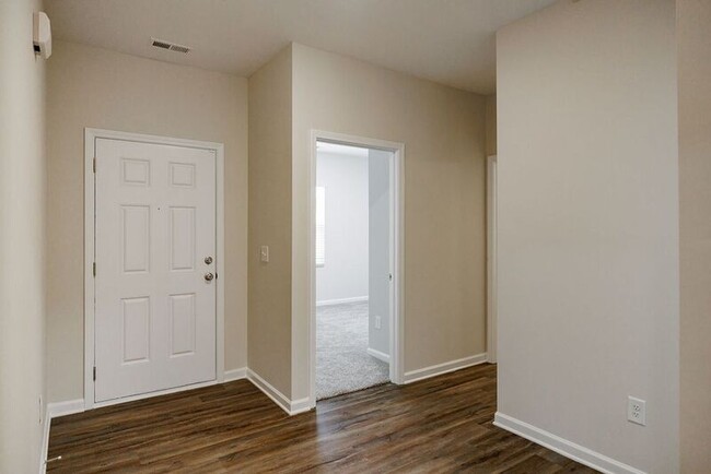 Photo - 80 Forray Dr