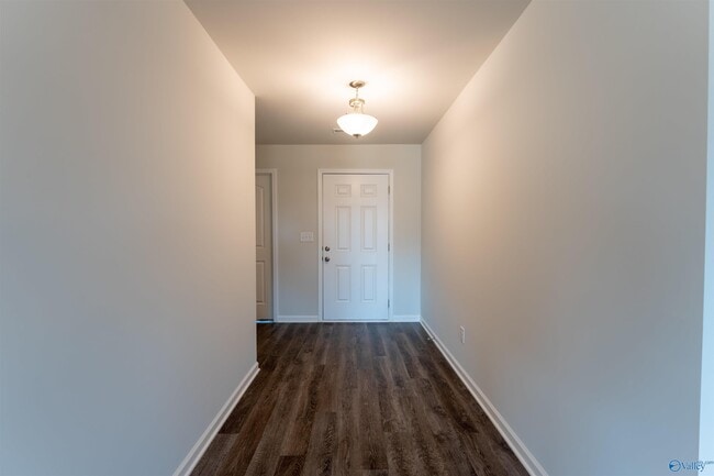 Photo - 102 Waltrip Dr