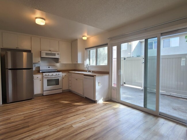 Photo - 535 Serento Cir