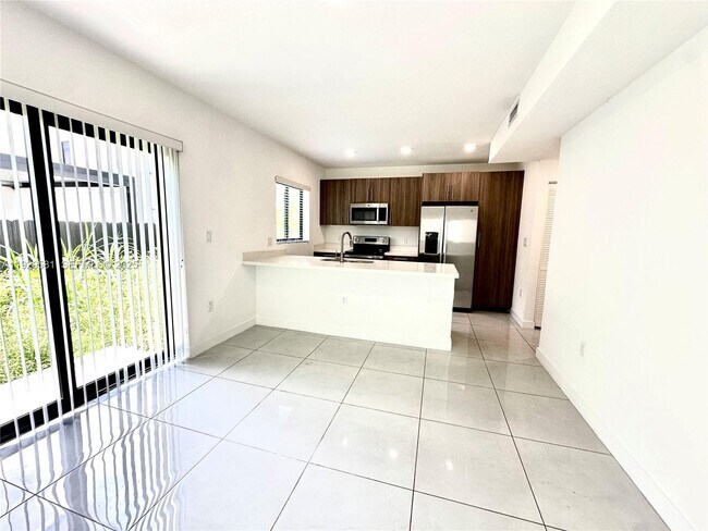 Photo - 1163 NW 2nd St