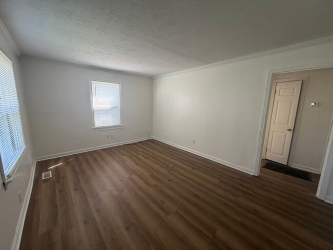 Photo - 1307 E Moody Ave