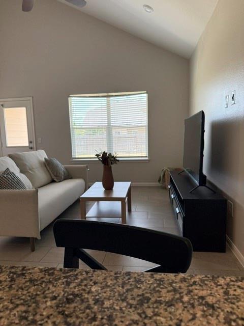 518 Luna Vista Dr