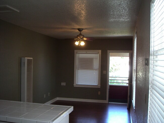 Photo - 1418 E St Unit D