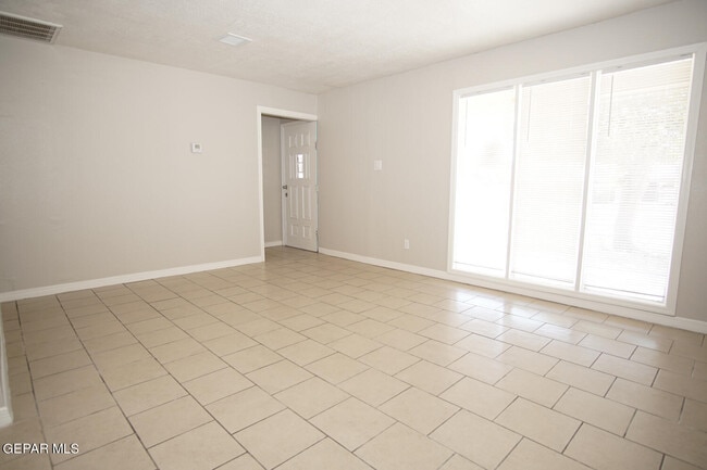 Photo - 3817 Thomason Ave