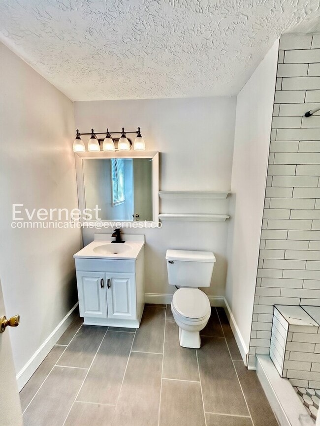 Photo - 1251 Hanover Pl