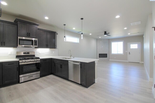 Photo - 3 Bedroom, 2.5 Bath Richland Townhouse