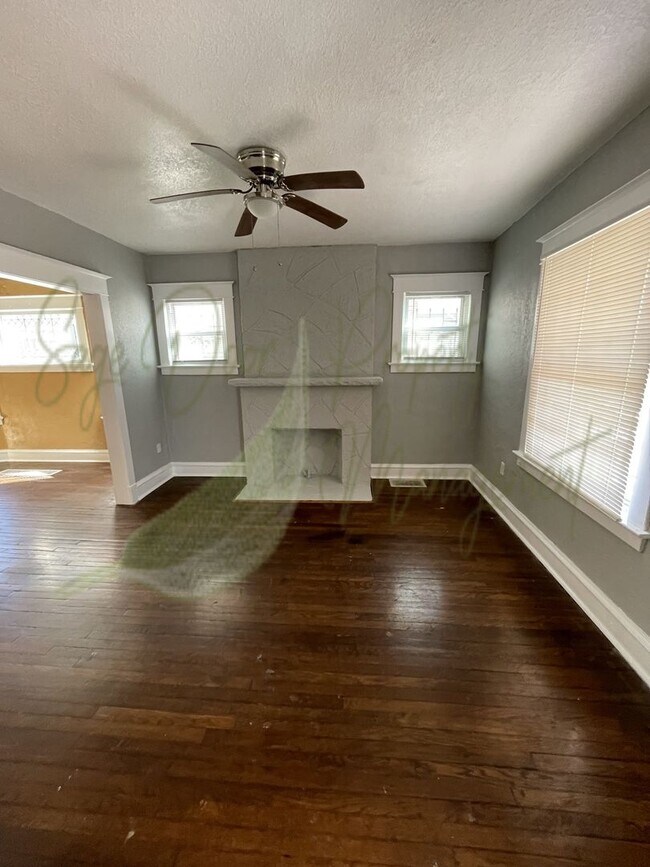 Photo - 3618 Roberts Street Unit A