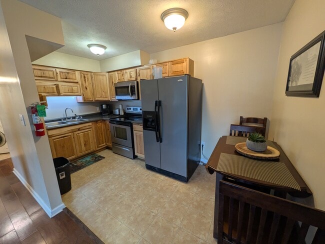 Photo - Riverstone Apartments