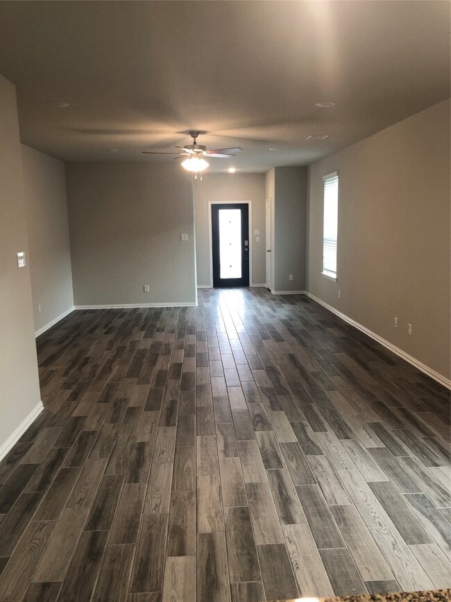 Photo - 31315 Conover Dr