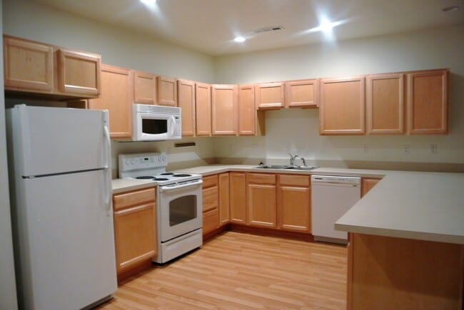 Photo - 15 Main St S Unit 201