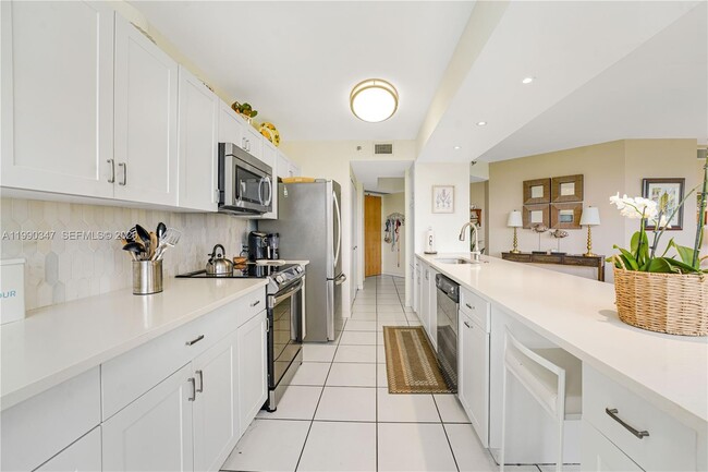 Photo - 20185 E Country Club Dr Unit 405