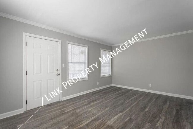 Photo - 2310 N Chamberlain Ave