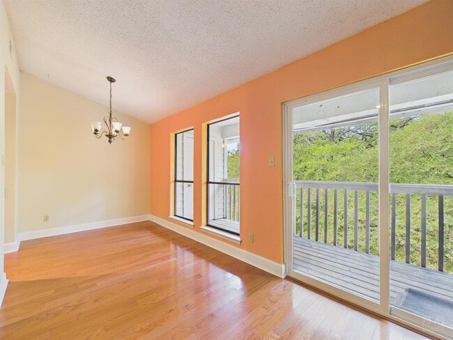 Photo - 3839 Dry Creek Dr Unidad 242